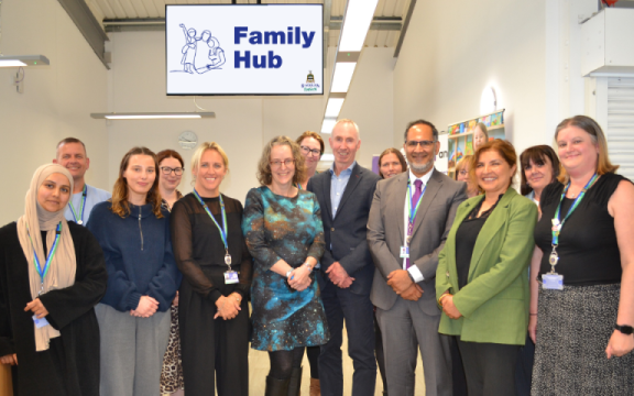 Regional Director of Public Health visits Family Hub